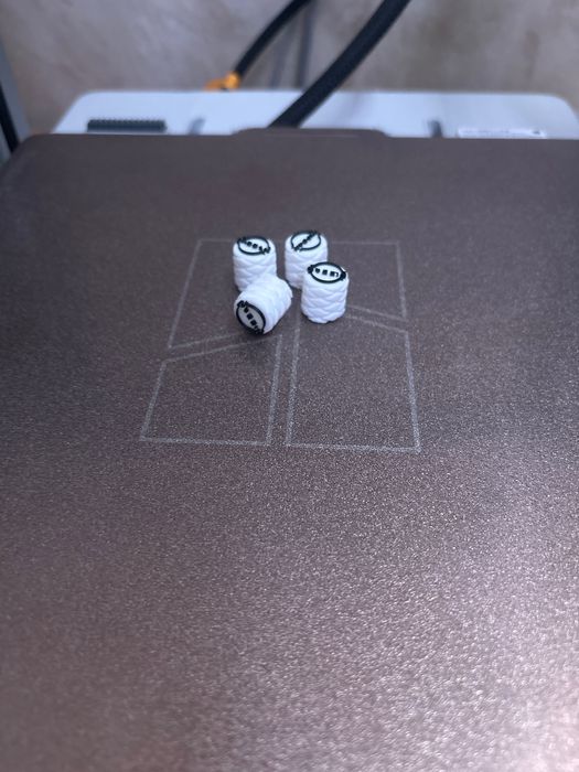 Капачки за гуми на Nissan