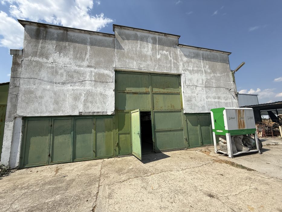 Фабрика/склад/цех за продажба - Готов за работа