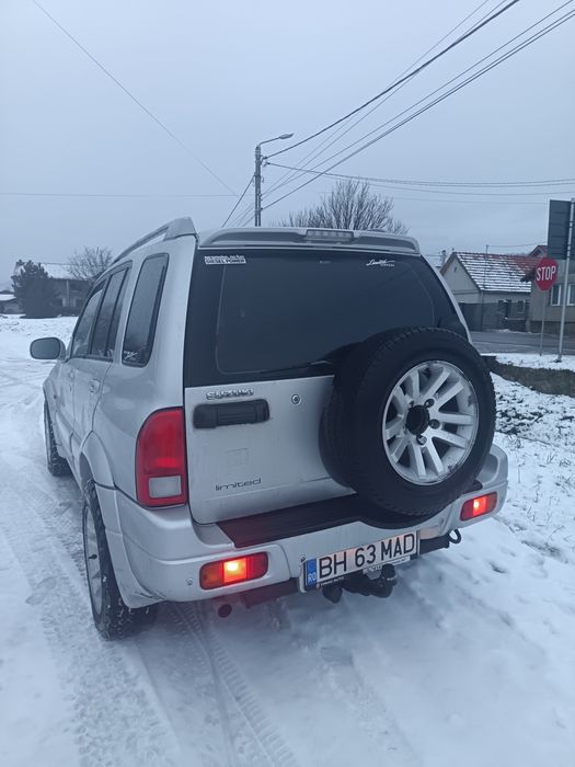 Vând sau schimb Suzuki grandvitara