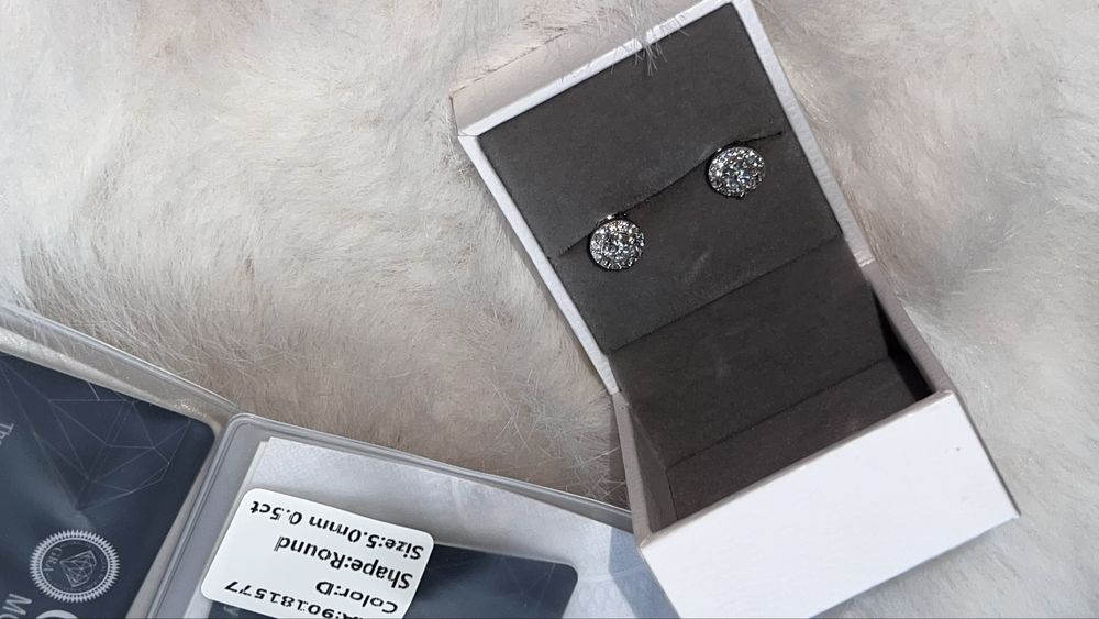 Пусеты Муассаниты