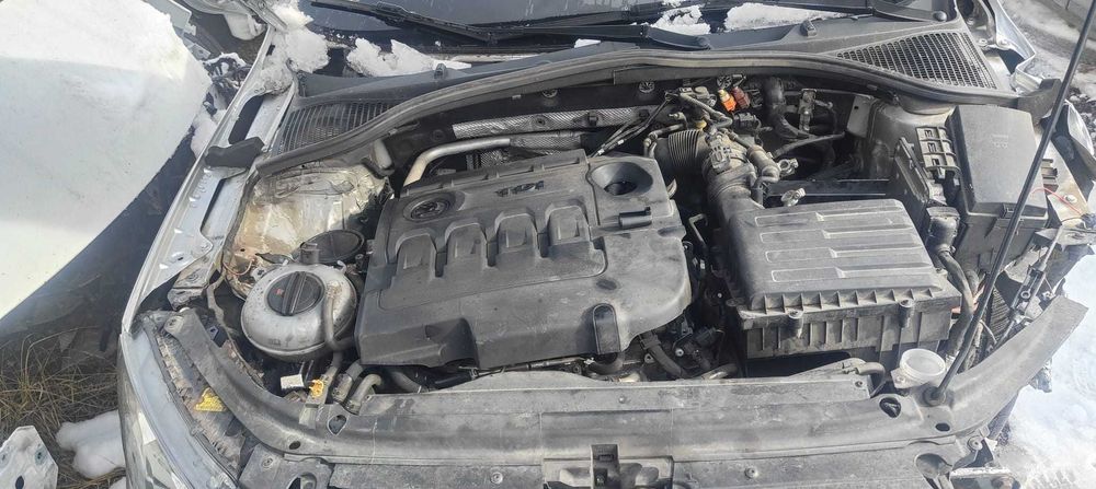 Autoturism avariat SKODA OCTAVIA.