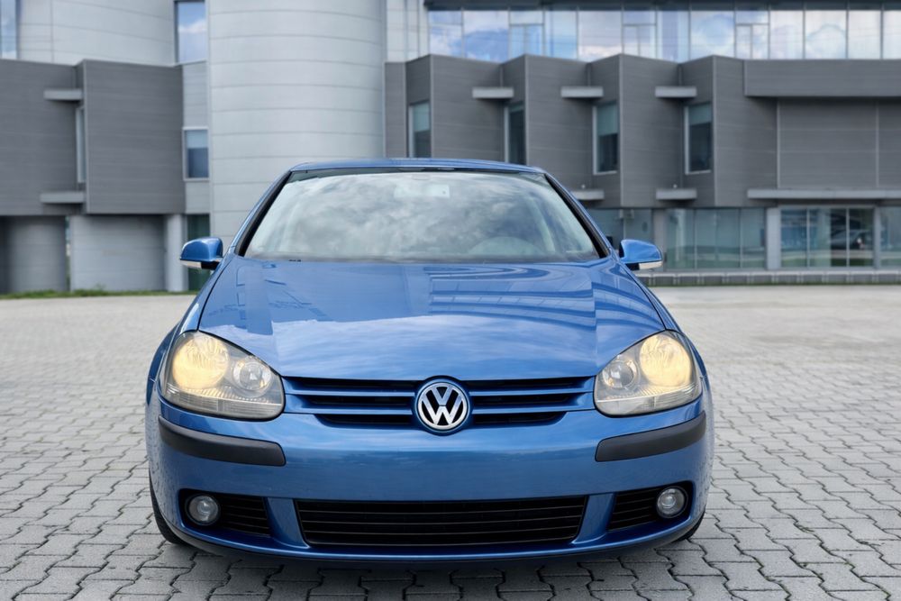 VW Golf 5, an 2004, motor 1.6 FSI, cutie manuală 6 trepte, 274953 km