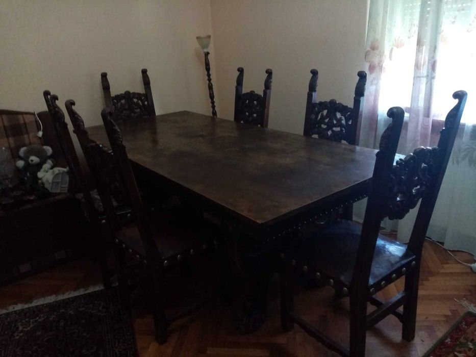 Vând set mobilier lemn masiv, mahon