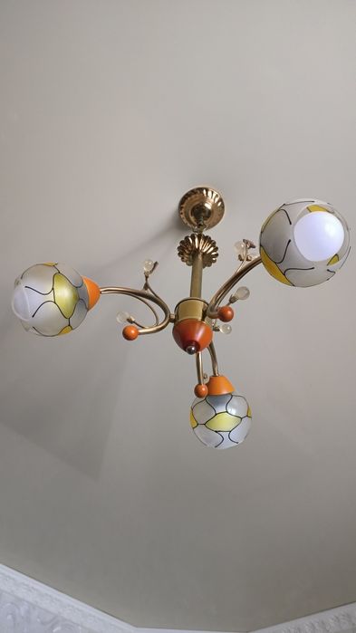 Продам люстру, состояние хорошее