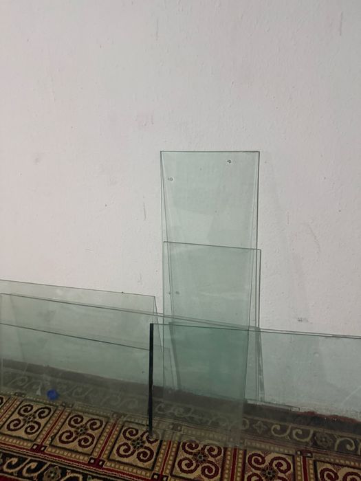 Ветринасини ойнаси калин 1 лик