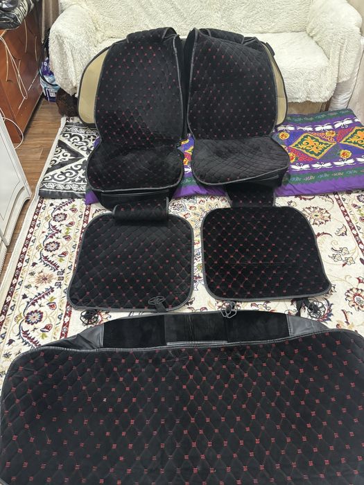 Продам чехлы на авто