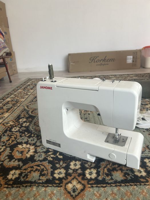 Швейная машина новая