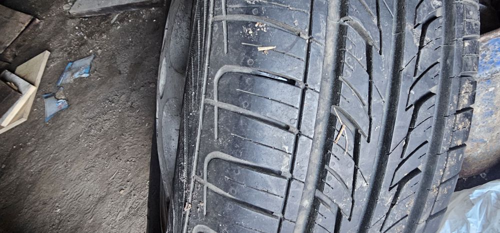 Продам резину летнюю без торга в идеальном состоянии