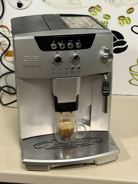 Кафемашина кафе автомат delonghi magnifica с гаранция