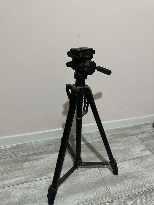 Продам Штатив в идеальном состонии