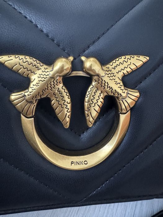 Продаю сумочку PINKO
