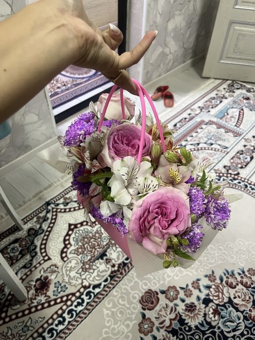 Цветы букет сумка