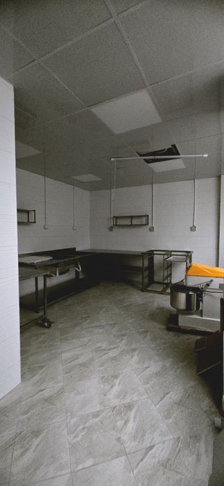 Напълно оборудван гурме комплекс-пекарна и кафе сладкарница