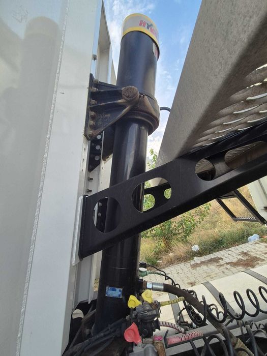 Daf xf 2014 euro 5 eev, 2 bene basculabile Wielton / Mega