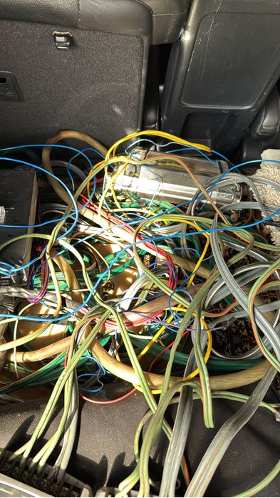 Продам усилок провода