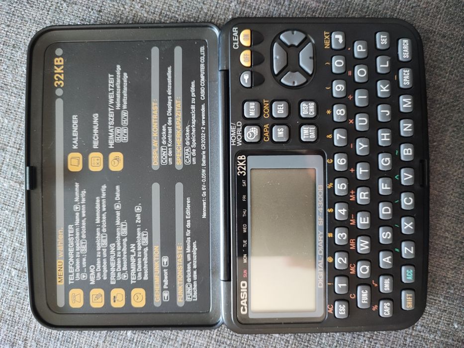 Ретро електронен бележник Casio Digital Diary SF-4300B (32KB) – Винтидж органайзер