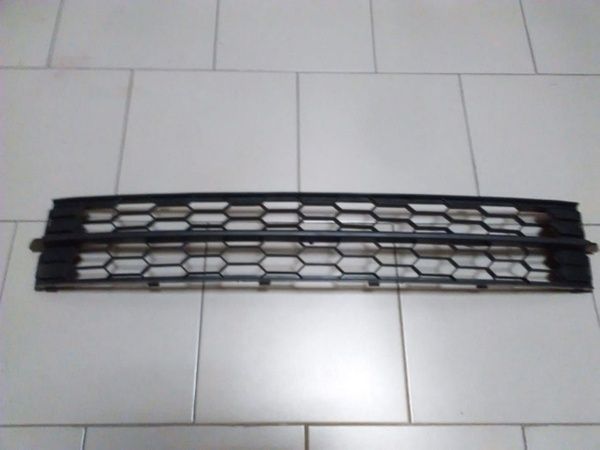 Решетка в бампер шкода рапид skoda rapid