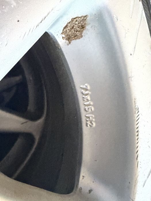 Диски с резиной от бмв r15