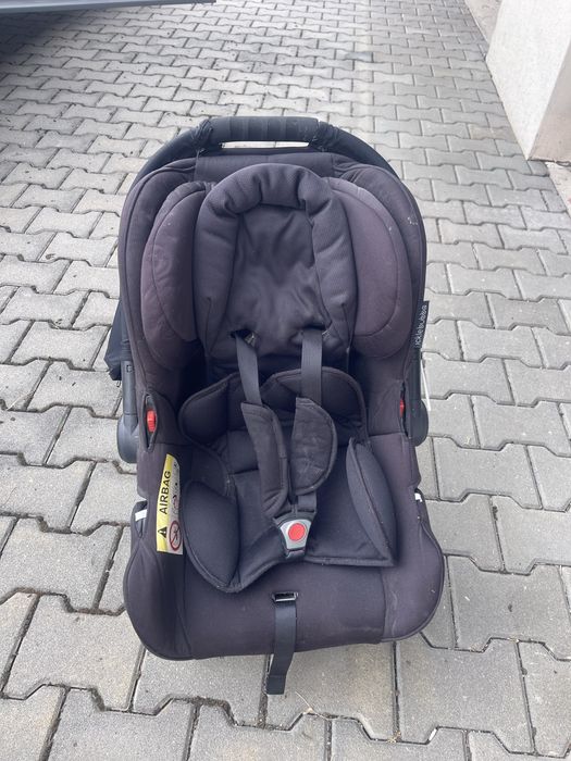 Vand scoica cu isofix