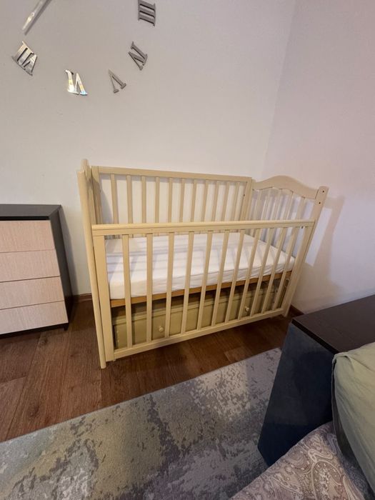 Продам кроватку и коляску детскую