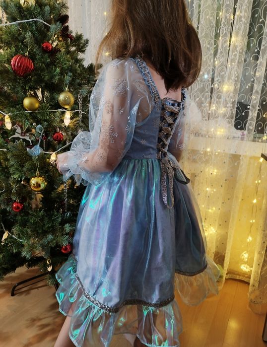 Платье голубое для девочки