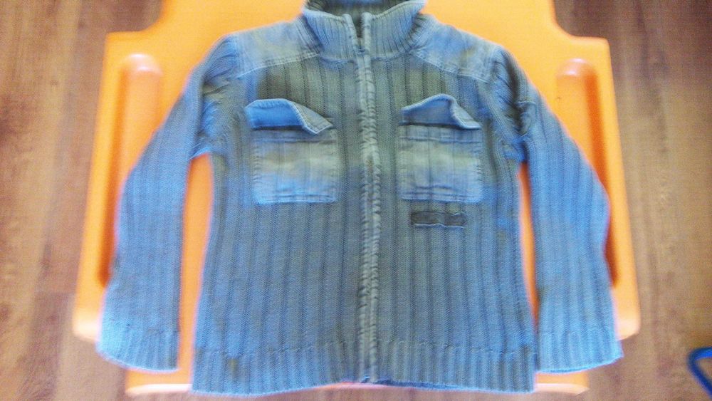 Анураци/ пуловери детски 3 - 7  год.