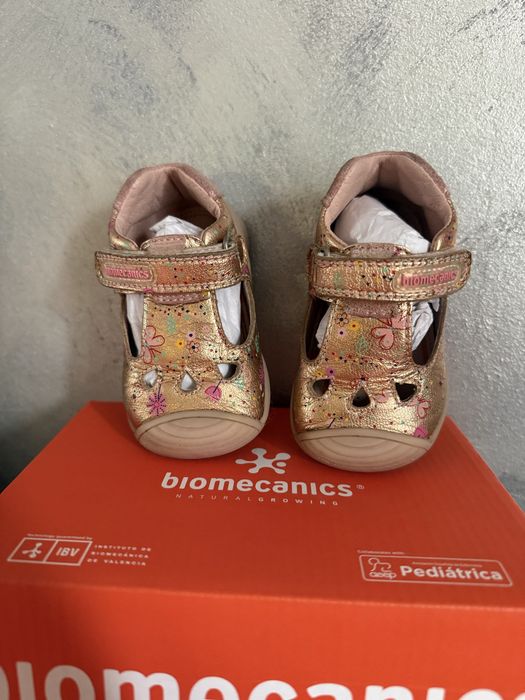 Сандали Biomecanics