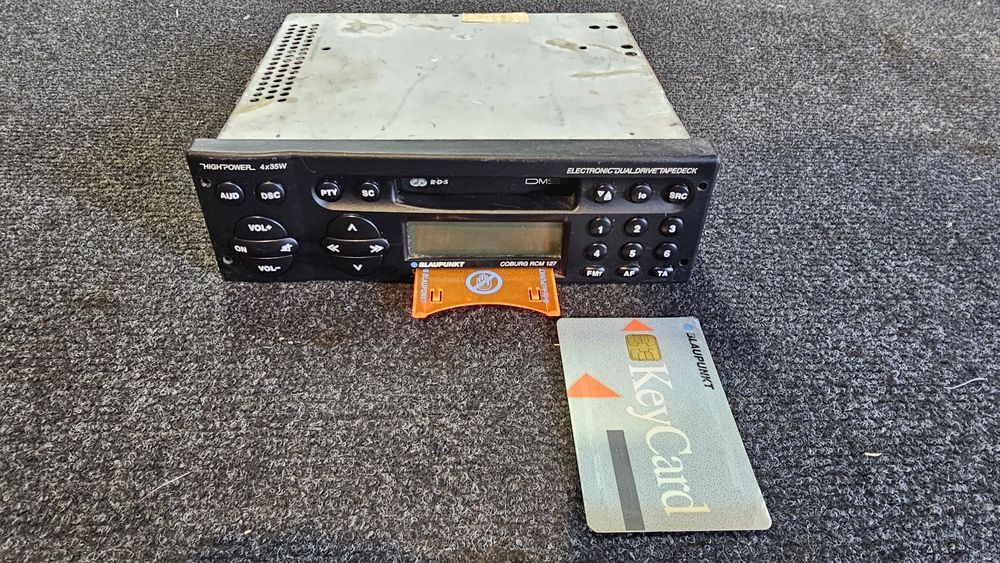 casetofon blaupunkt coburg rcm127 highpower 4x35w

arata bine
nu este