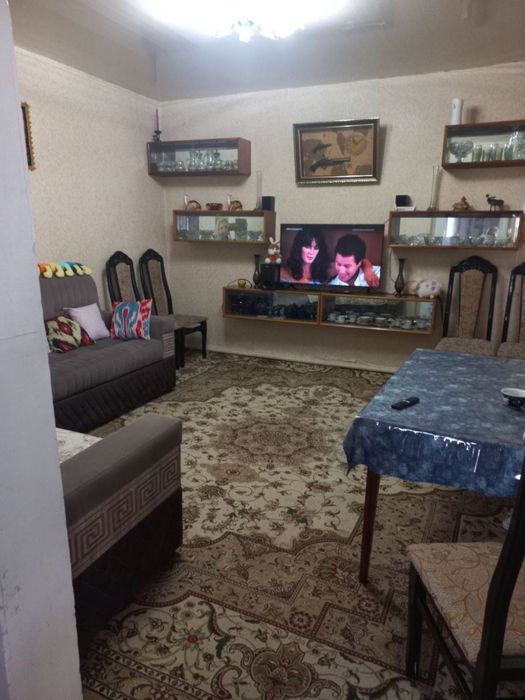 Uy sotiladi Qorasuv 6 Риштанкий 2 тор 94 а