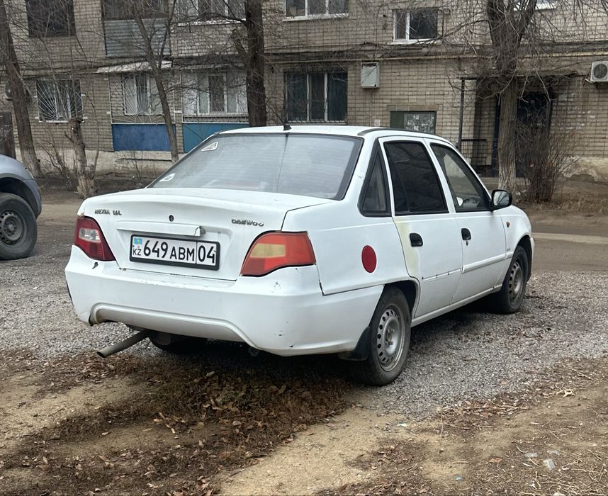 Автомобиль Nexia