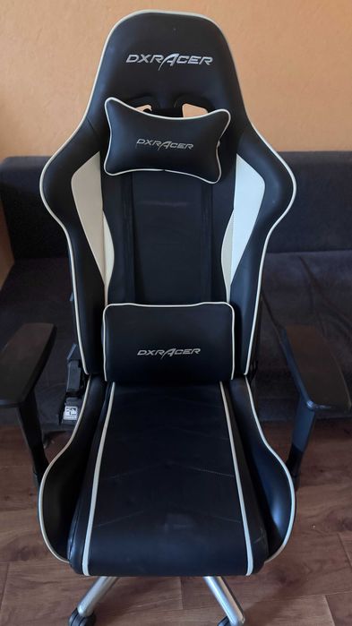 Геймърски стол DXRacer - Prince нов