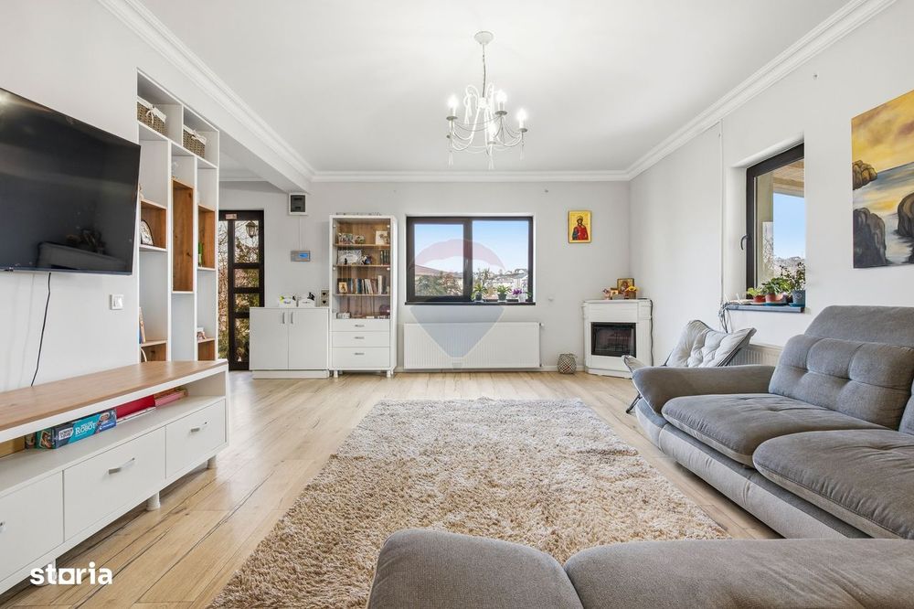 Casă elegantă de vânzare în Hlincea