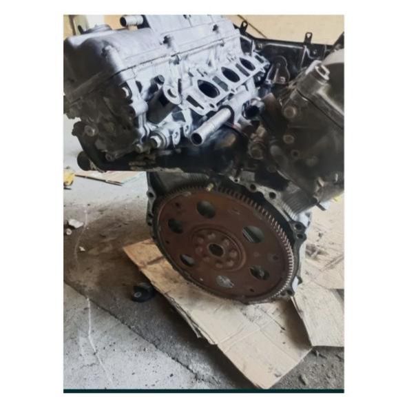 Мотор машина 3.3обьем