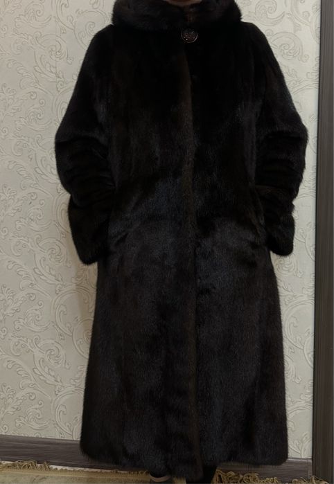 Продам норковую шубу