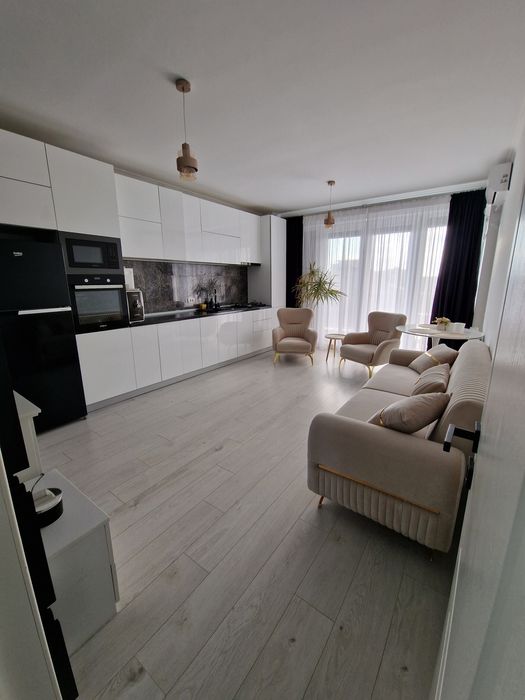apartament 3 camere decomandat
