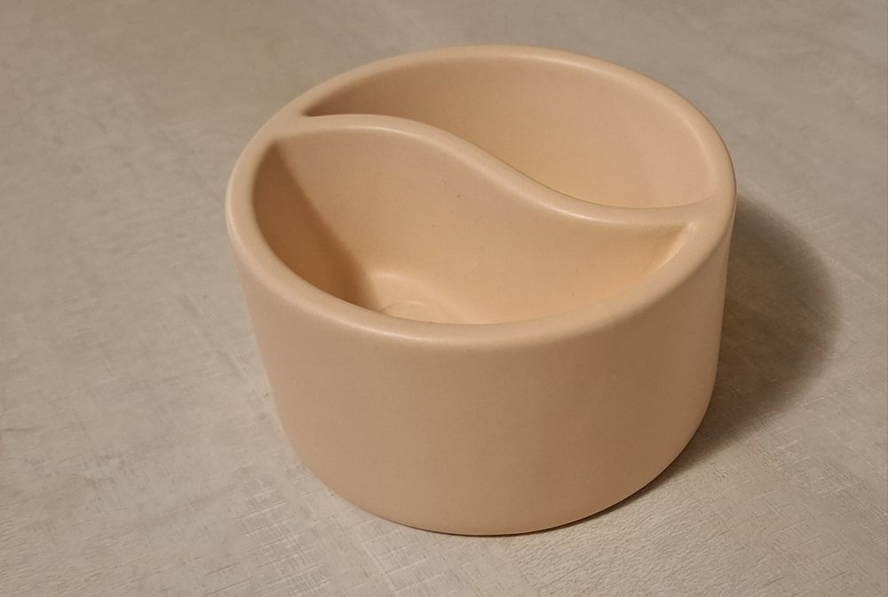 Порцеланов съд...