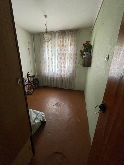 Юнусобод 7кв 4/3/4 Сотилади