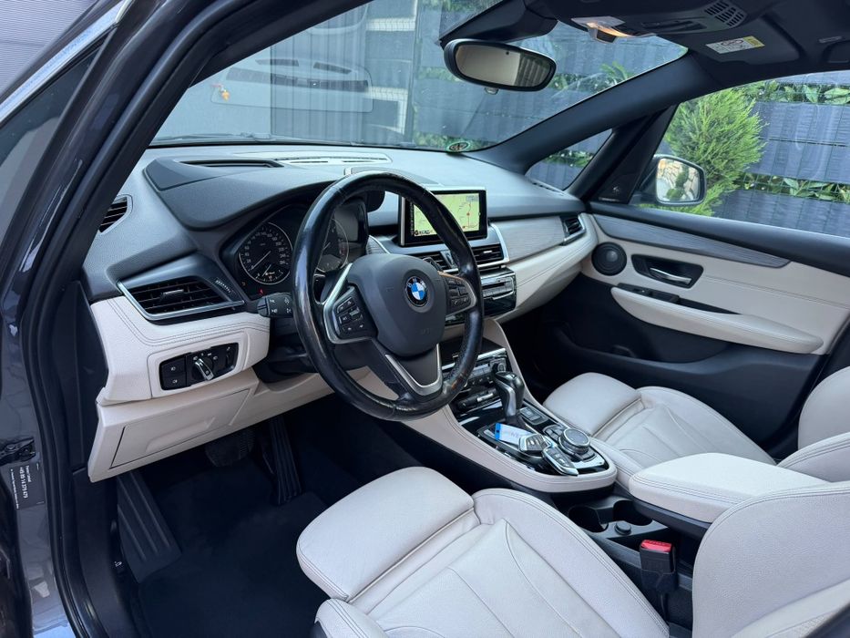 Vând BMW seria 2 LUXURY edition