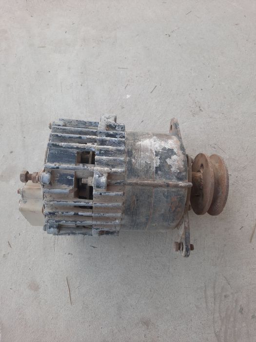 Генератор динам сотилади