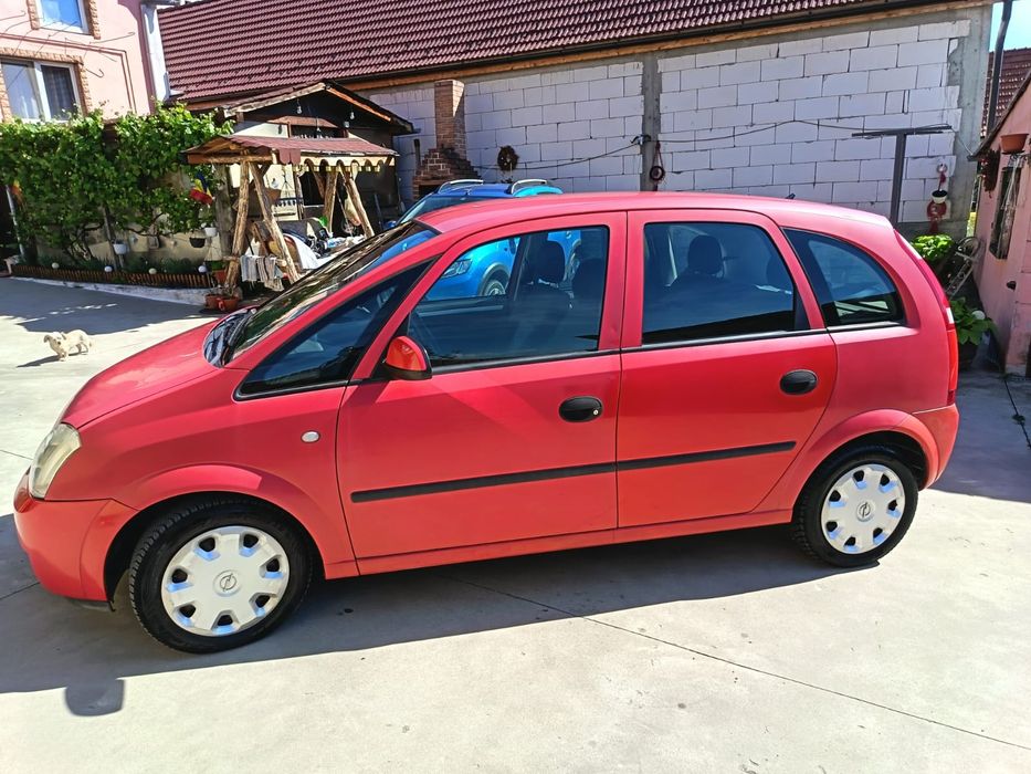 Vând Opel Meriva