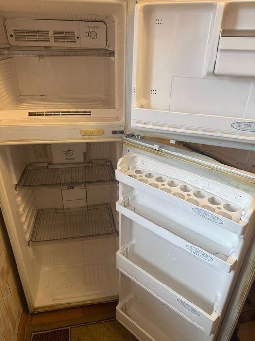 Холодильник бу samsung no frost SR-268