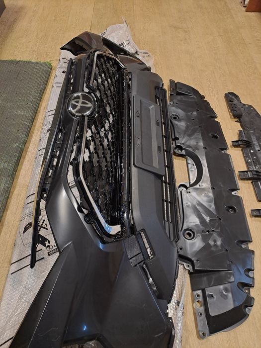 Бампер в сборе для Rav4