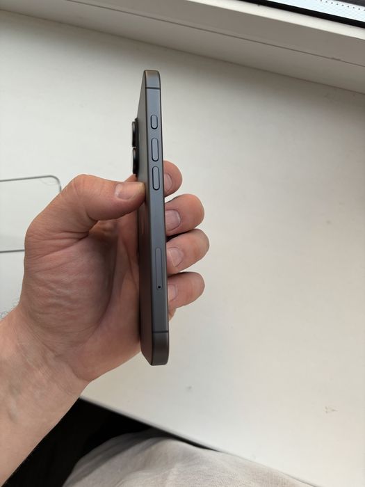 Iphone 17 256 сим вставляется БЕЗ торга!!!