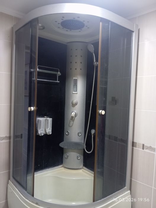 Душевая кабина .