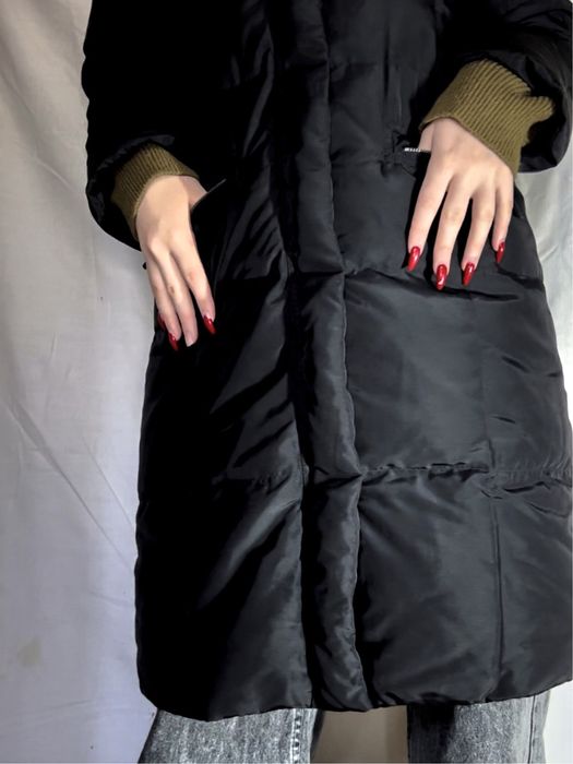 Пуховик черный от weekend