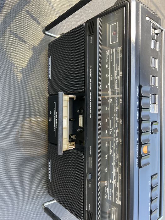 Radio casetofon grundig rr 640 Profesional