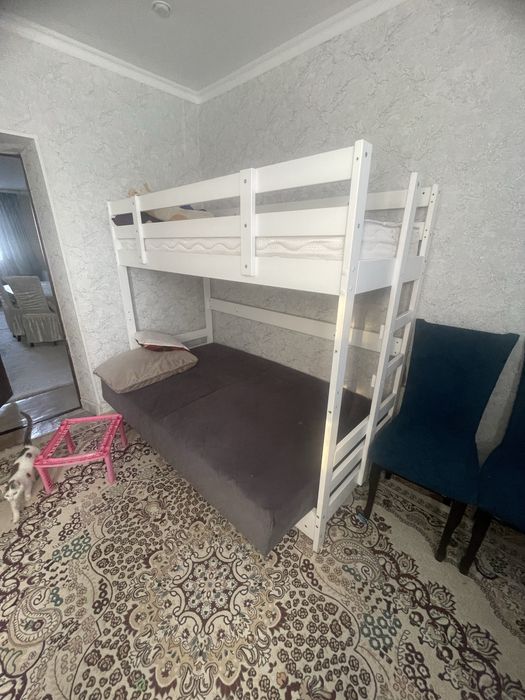 Продам двухъярусную кровать