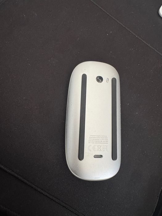 Mouse Apple Magic + suport si mousepad