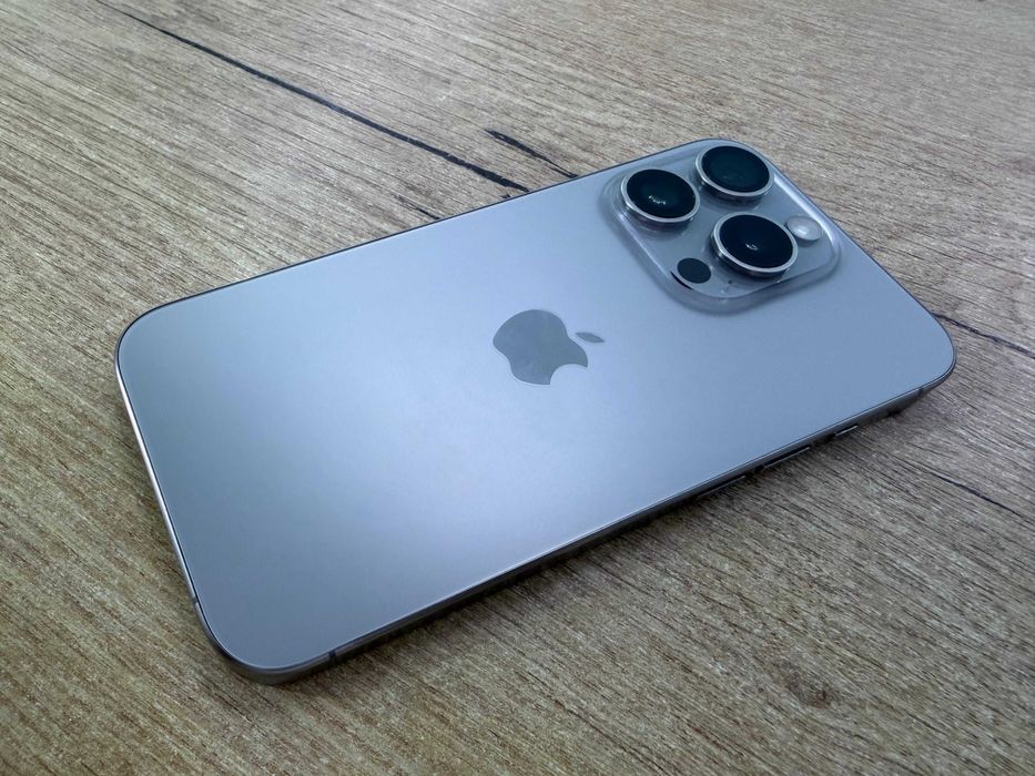 Apple iPhone 15 Pro 128GB Natural Titanium Impecabil 100% Baterie Garanție 24 Luni Buy-Back