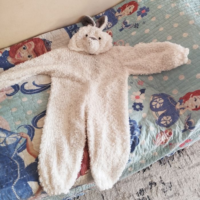 карнавальный костюм для садика или каких либо праздников,до четырех л